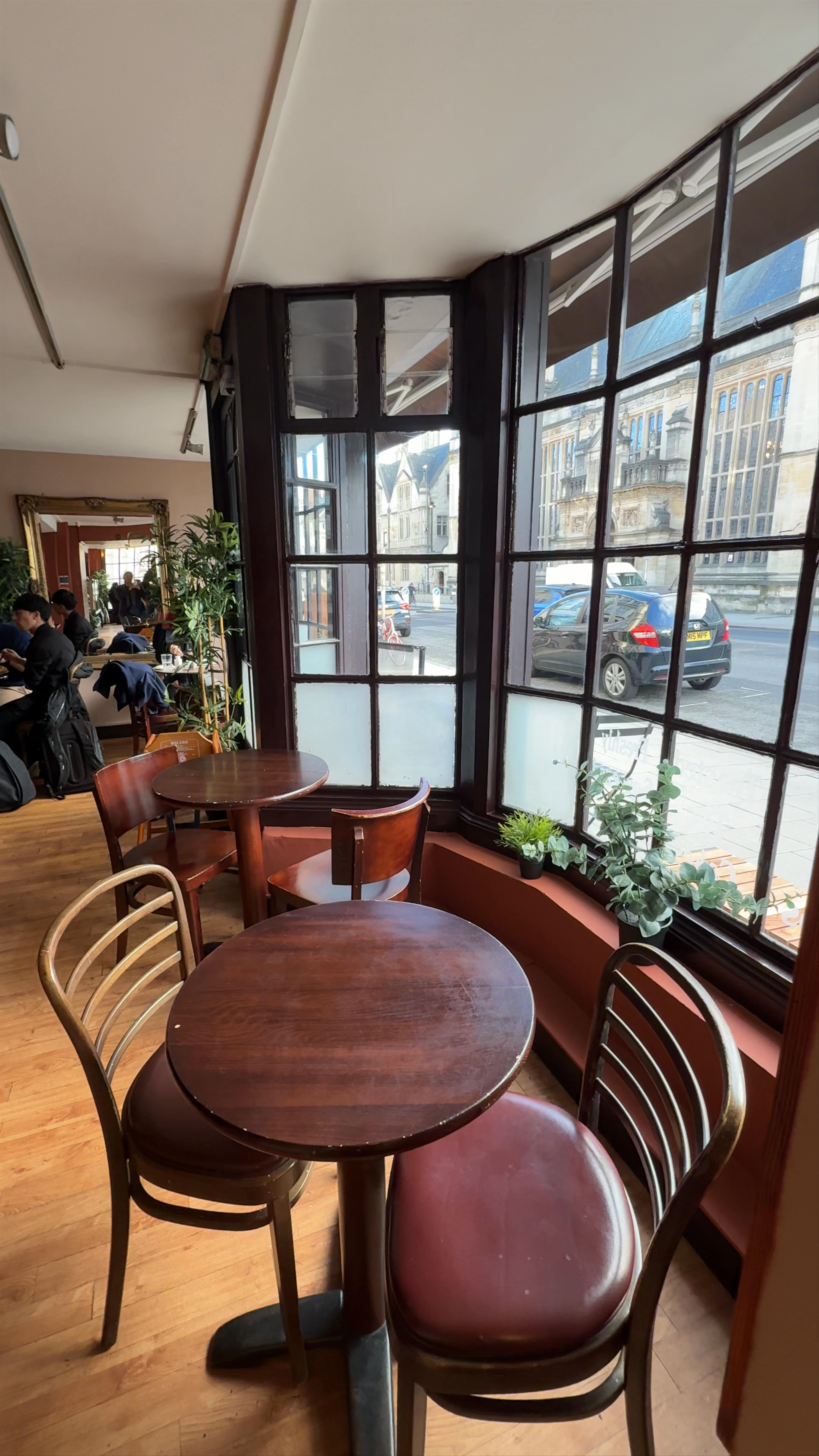 Queen's Lane Coffee House