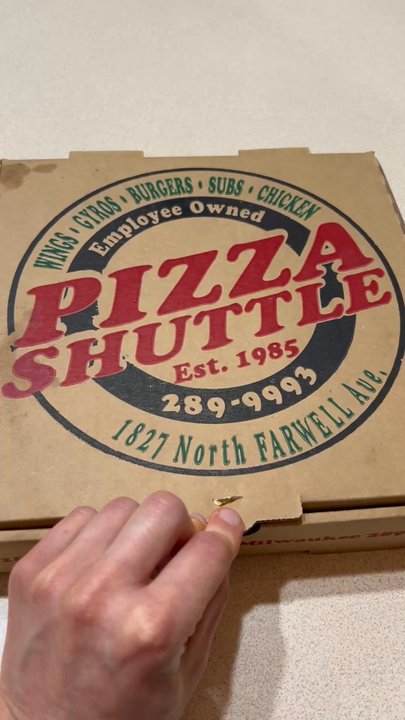 Pizza Shuttle - Cheese pizza with Alfredo sauce on Chicago thick & chewy garlic butter crust - Pizza Near Me - Milwaukee, Wisconsin