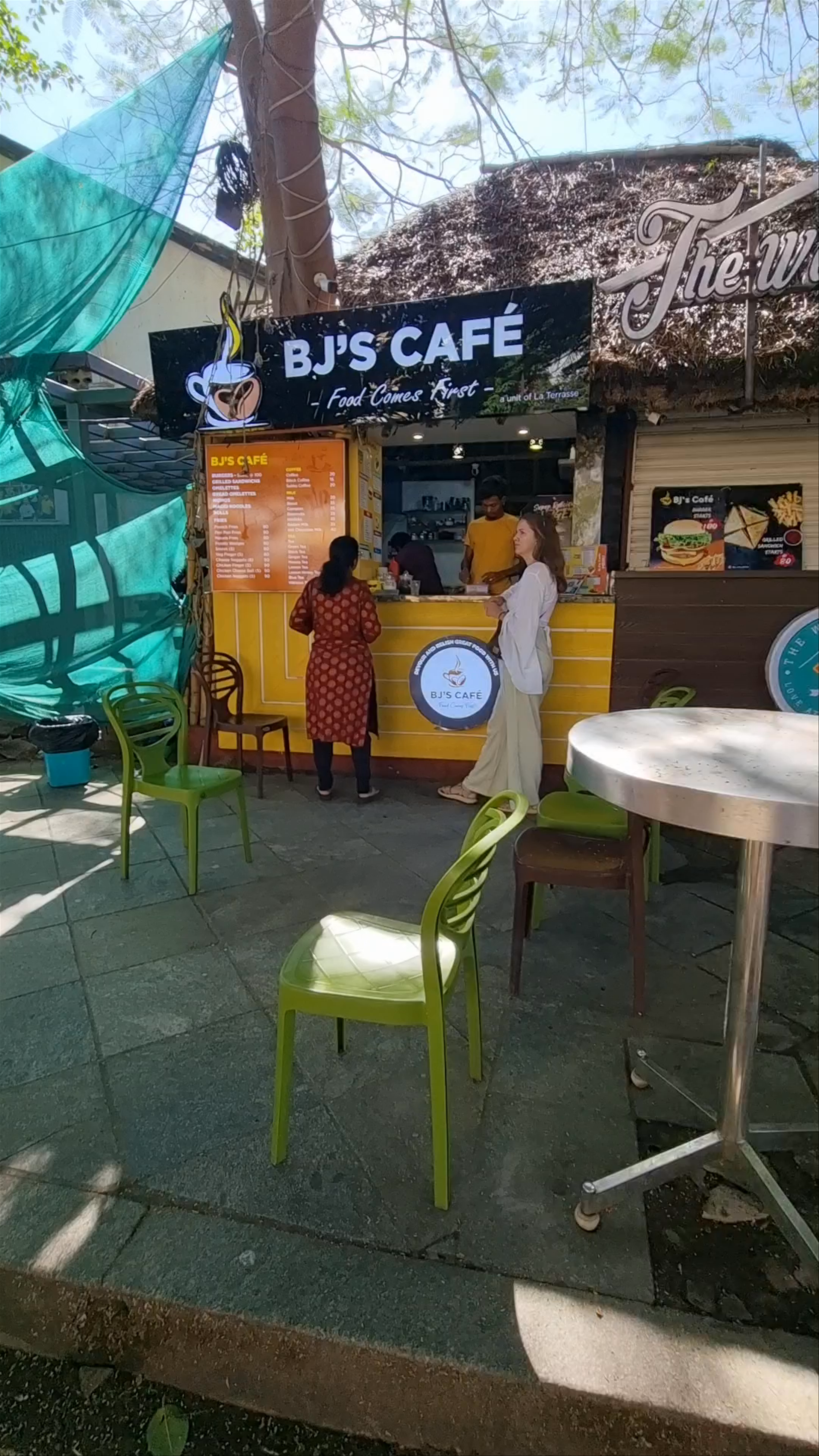 BJ's Café