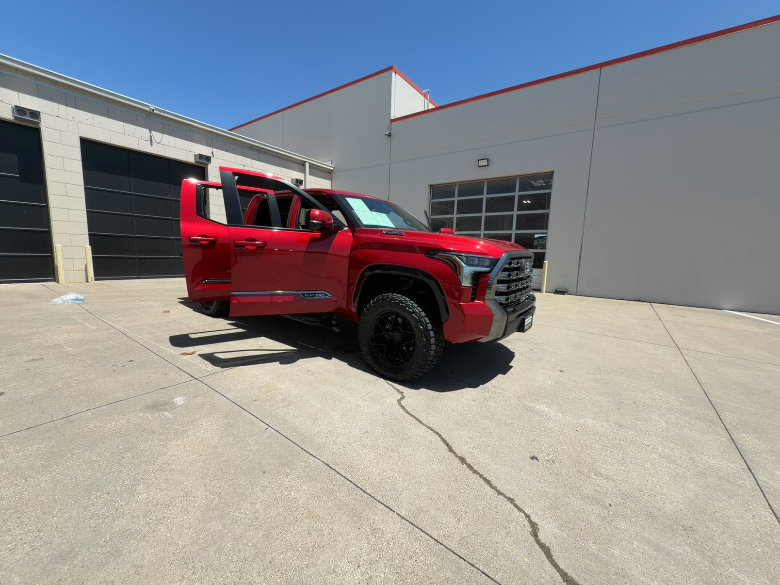 Lifted Trucks - #TX10278 - 2025 Toyota Tundra Platinum HV CrewMax