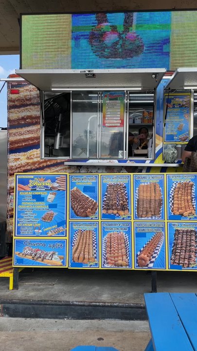 The Churro King - Outside - Mexican Near Me - Houston, Texas