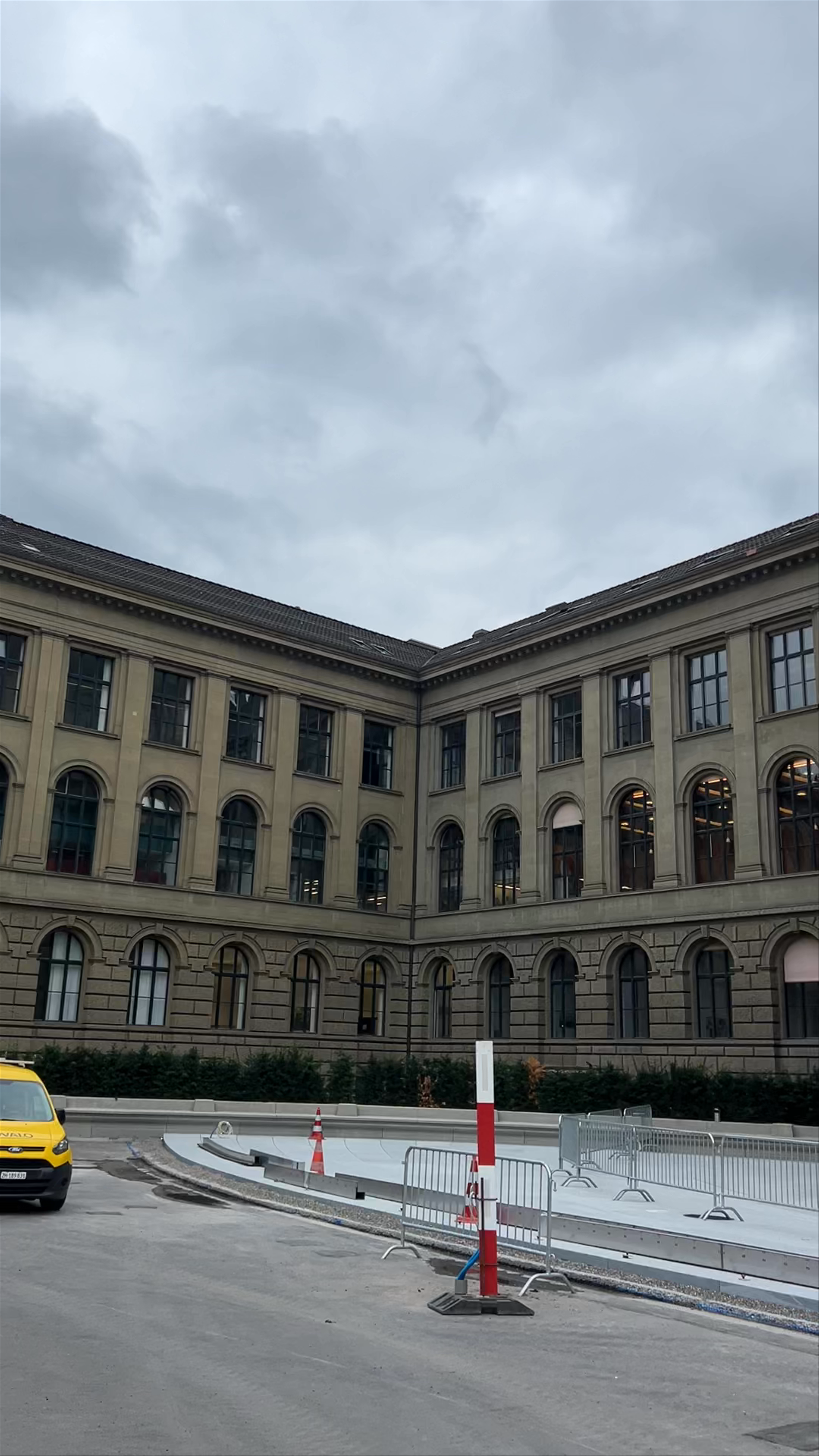 Graphische Sammlung ETH Zürich: Classic Architectural Elegance in Zürich