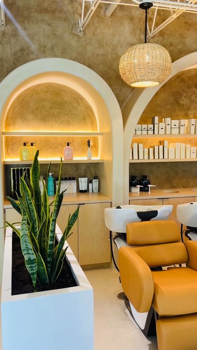 Salon Per Se - Hair Salons Near Me - Houston, Texas