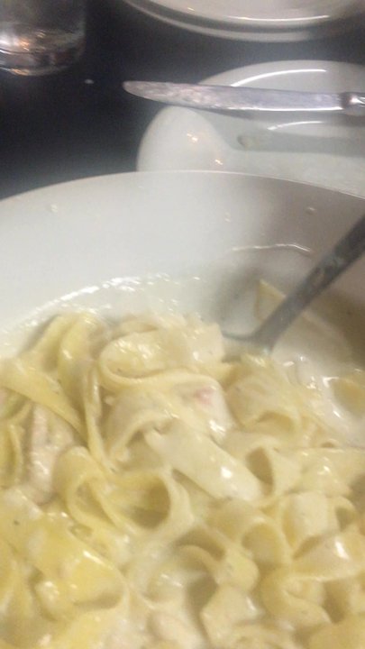 Portofino's - Soupy fettuccine Alfredo with chicken. - Pizza Near Me - Waco, Texas