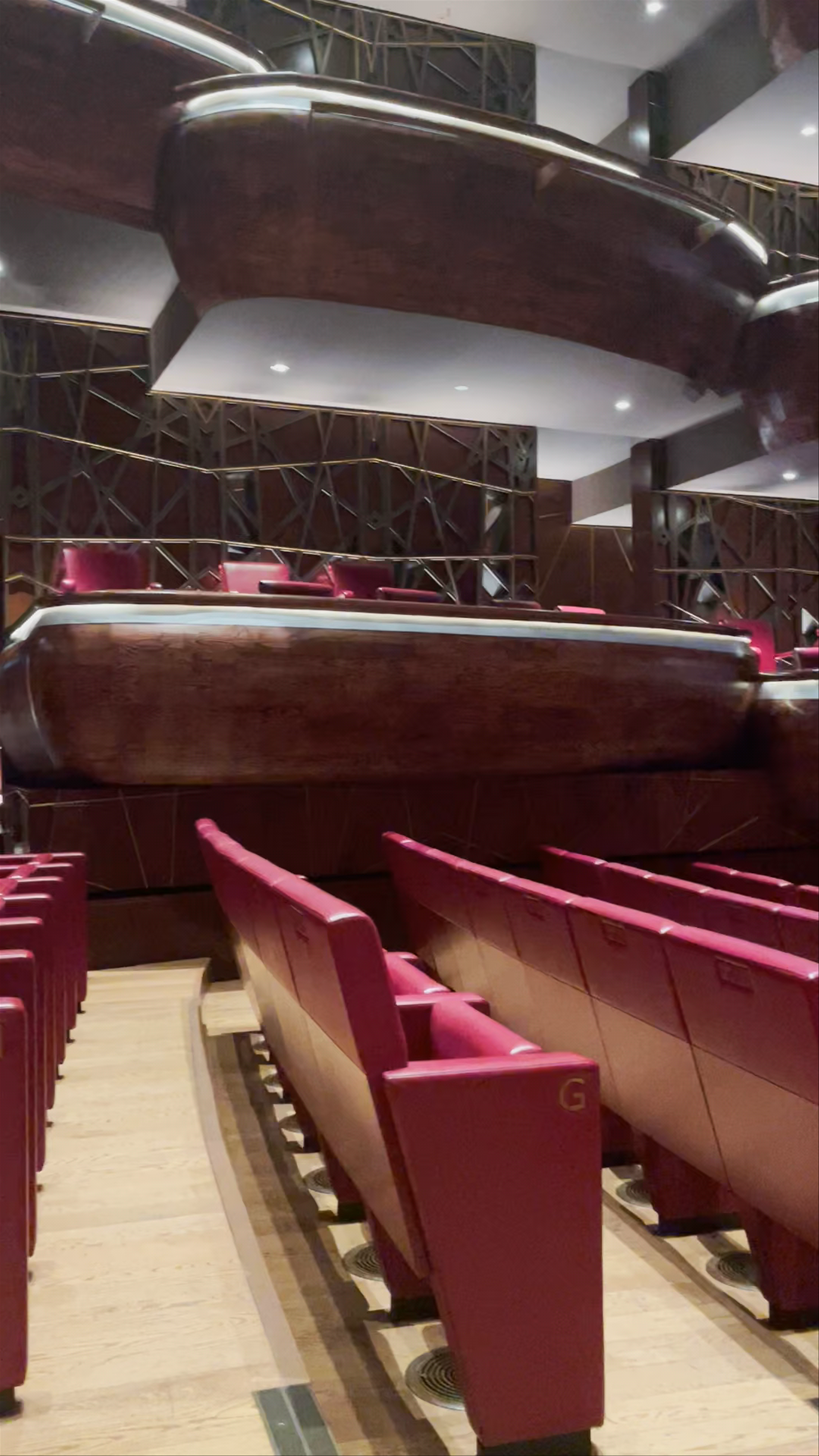 Dubai Opera: A Majestic Evening at Dubai's Premier Cultural Icon