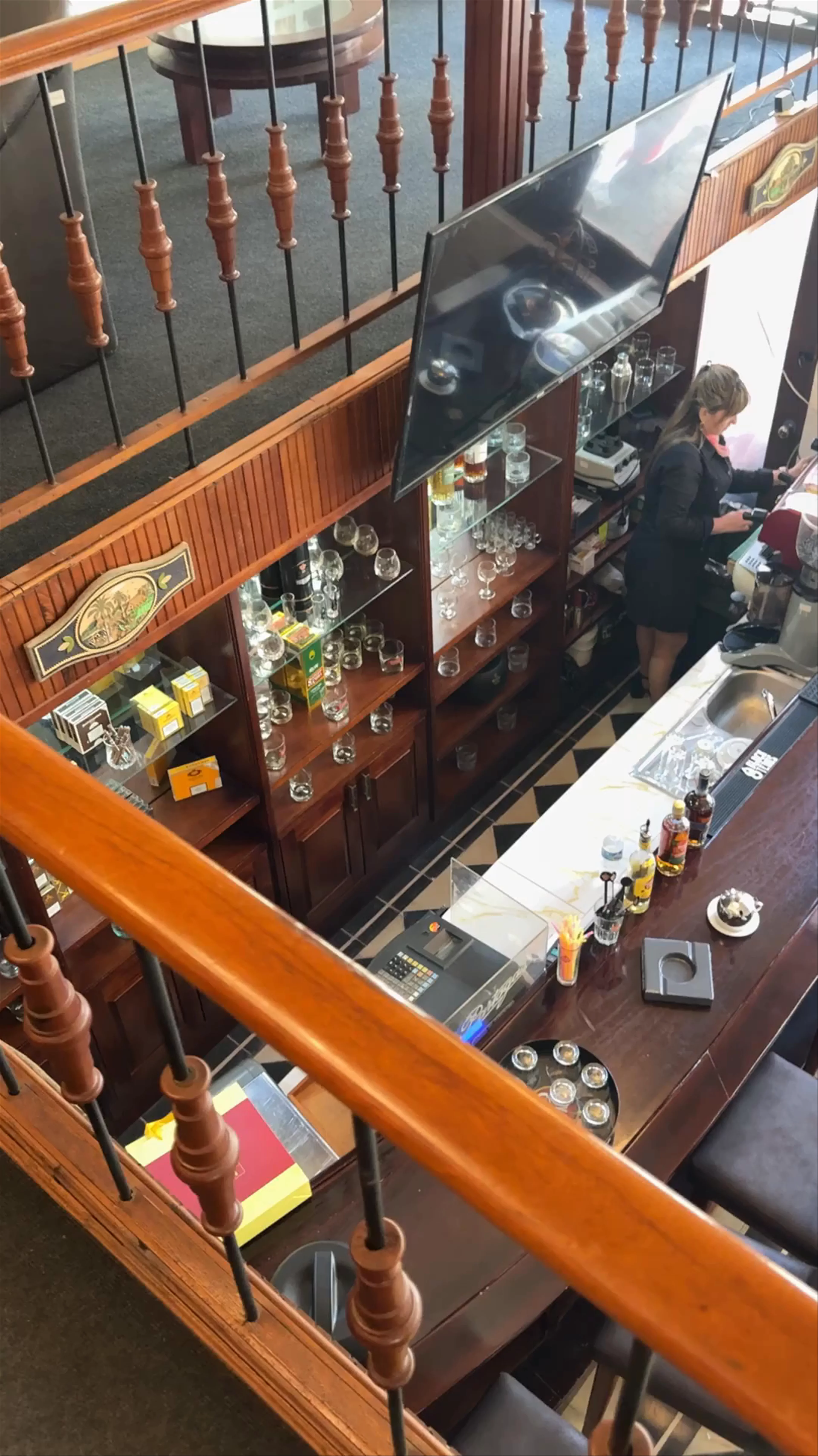 La casa del Habano, Avenida Bélgica, Havana, Cuba
