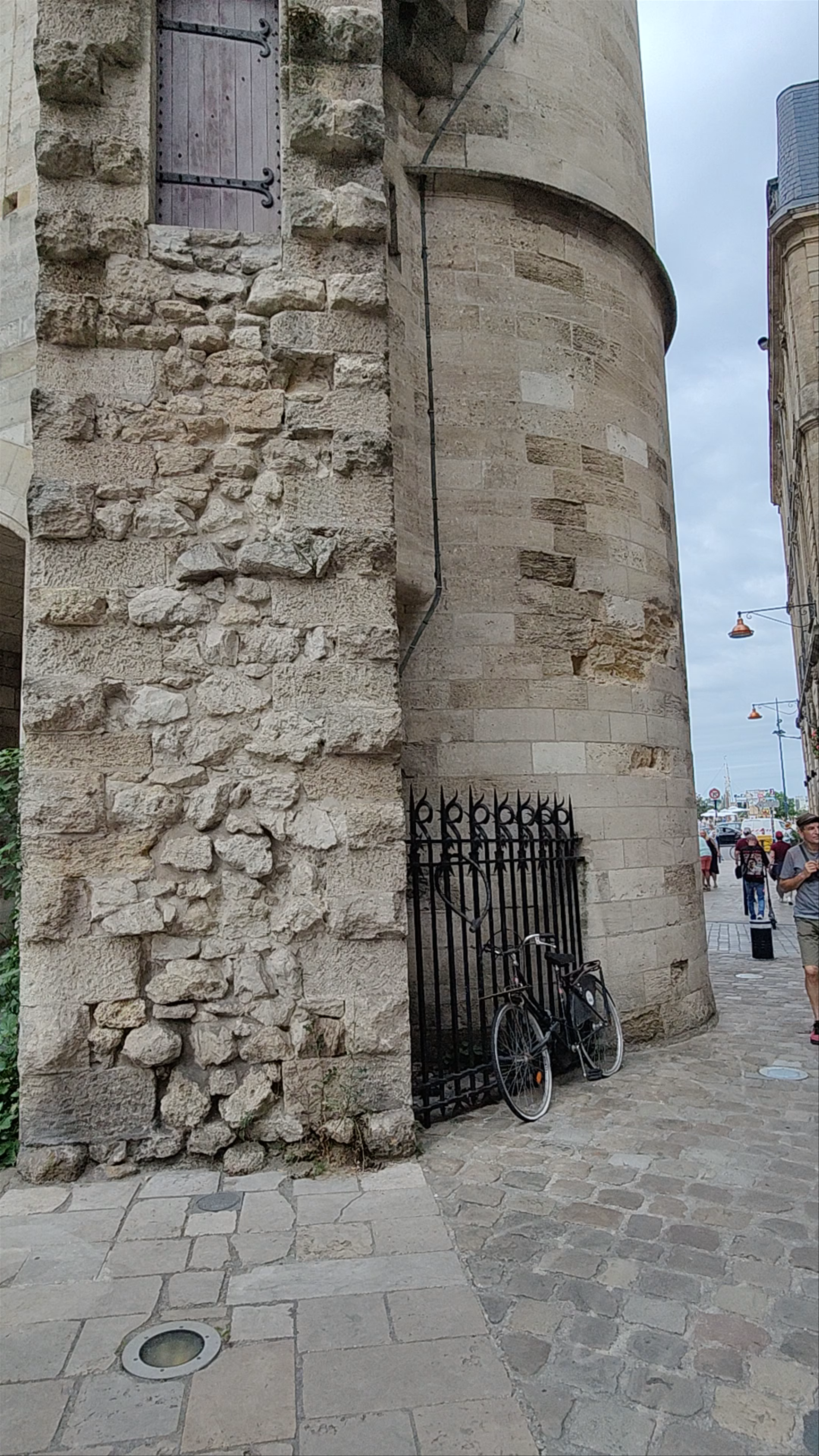 Porte Cailhau