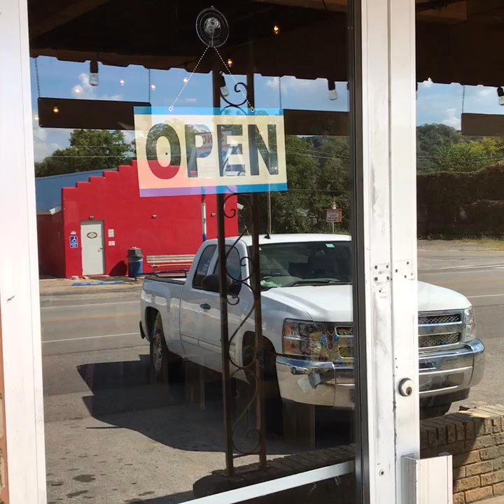 Bradford's Bar-B-Que - Great food and fun comfortable place - Barbeque Near Me - Ketchum, Oklahoma