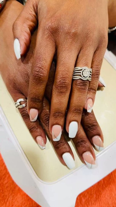 VIP Nails Studio - Nail Salons Near Me - Riverview, Florida