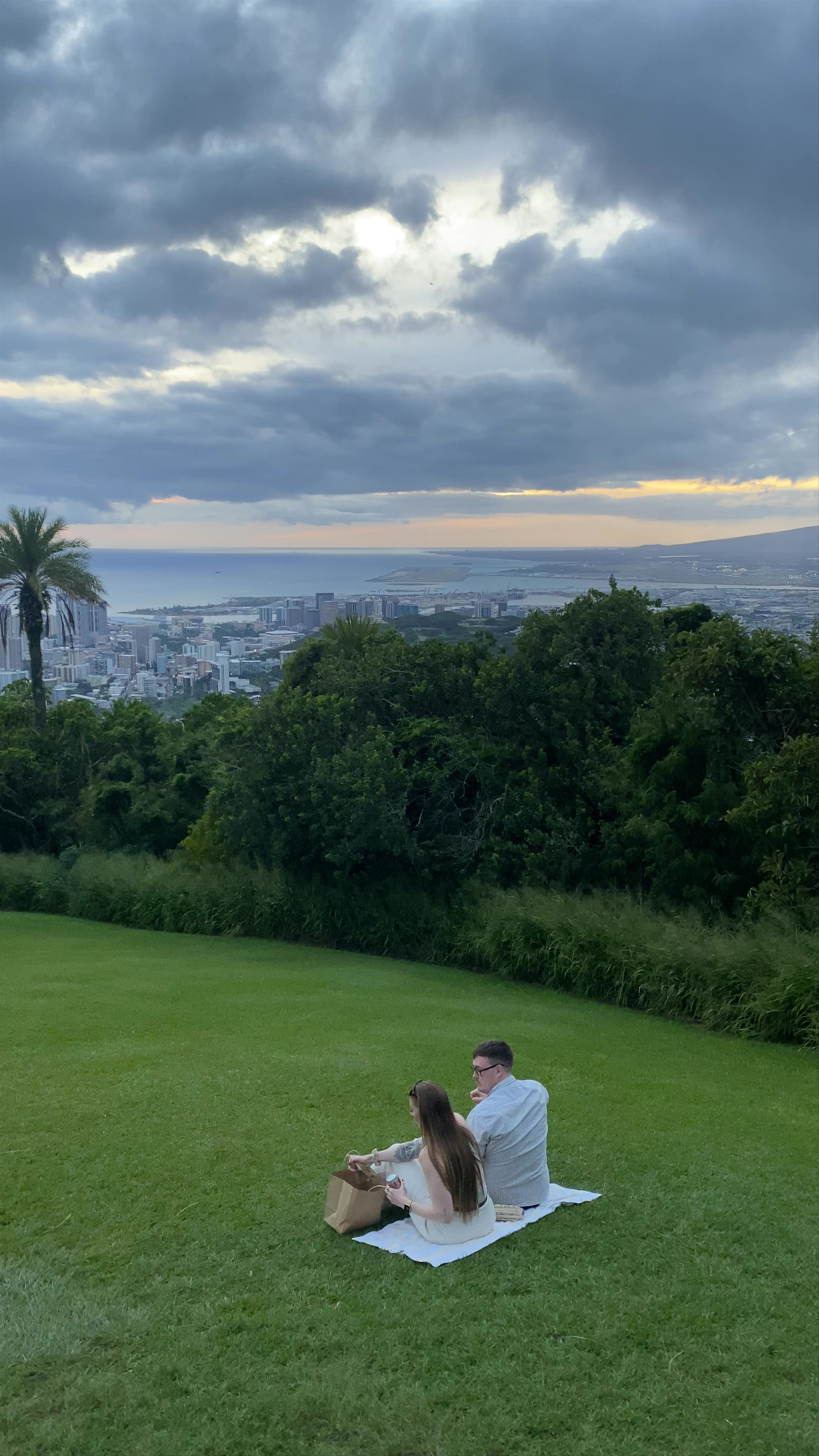 Tantalus Lookout Sunset Over Honolulu Skyline