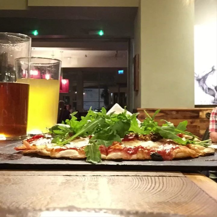 The Station Hotel - Pizza time lapse - Gastropubs Near Me - London, XGL