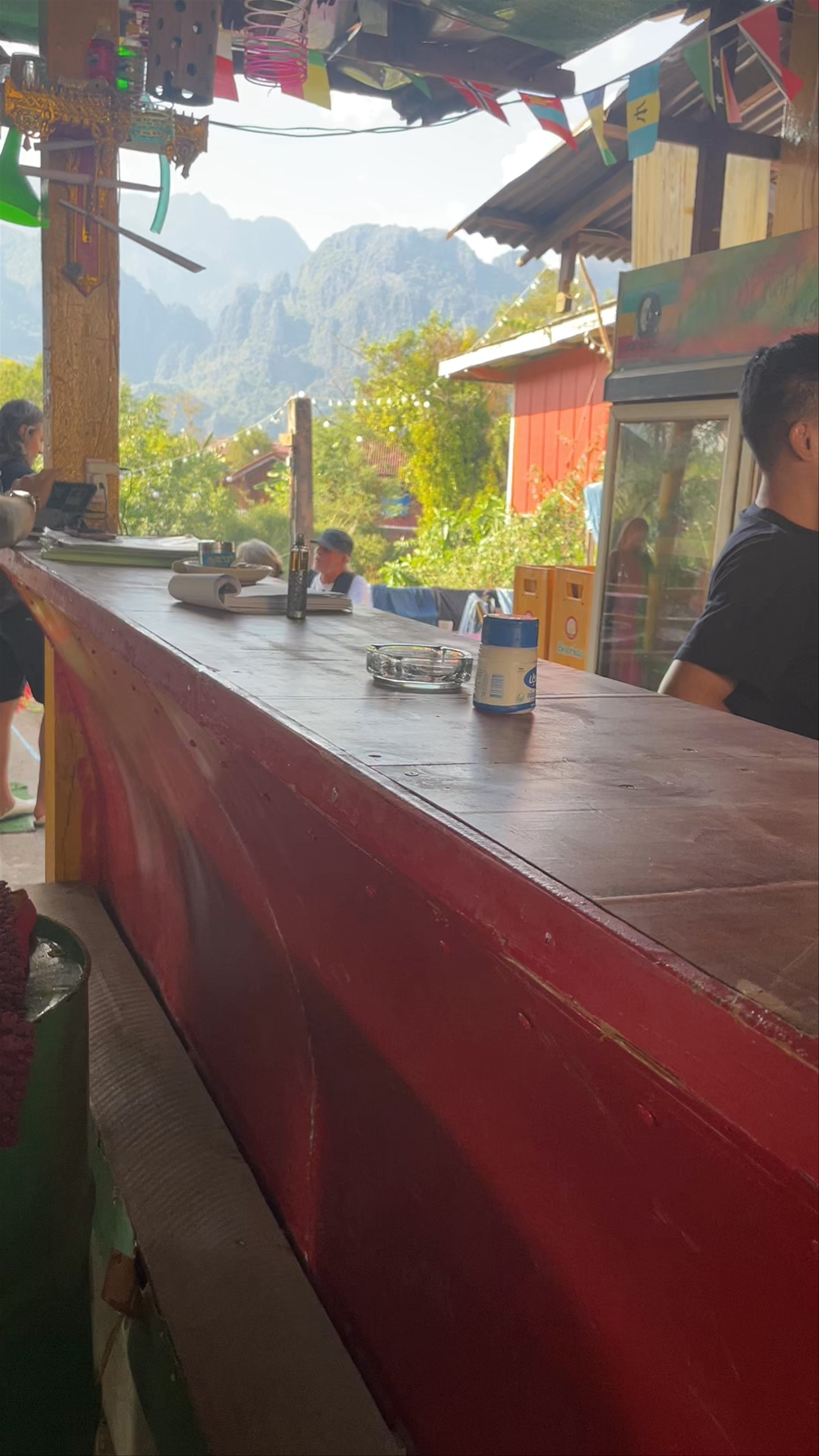 Jaidee's Bar: Laid-back Vibes with Mountain Views in Vang Vieng, Laos