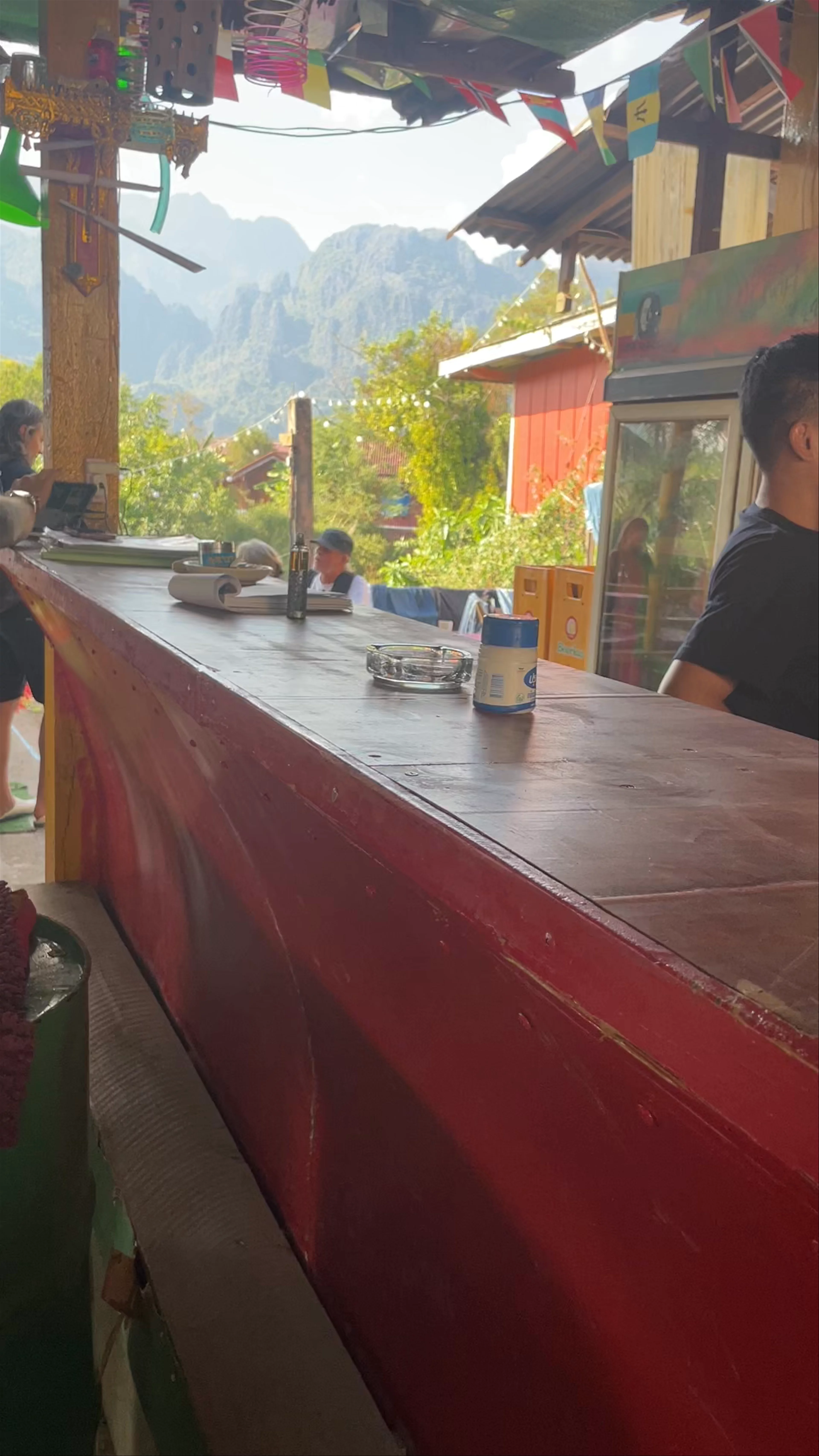 Jaidee's Bar