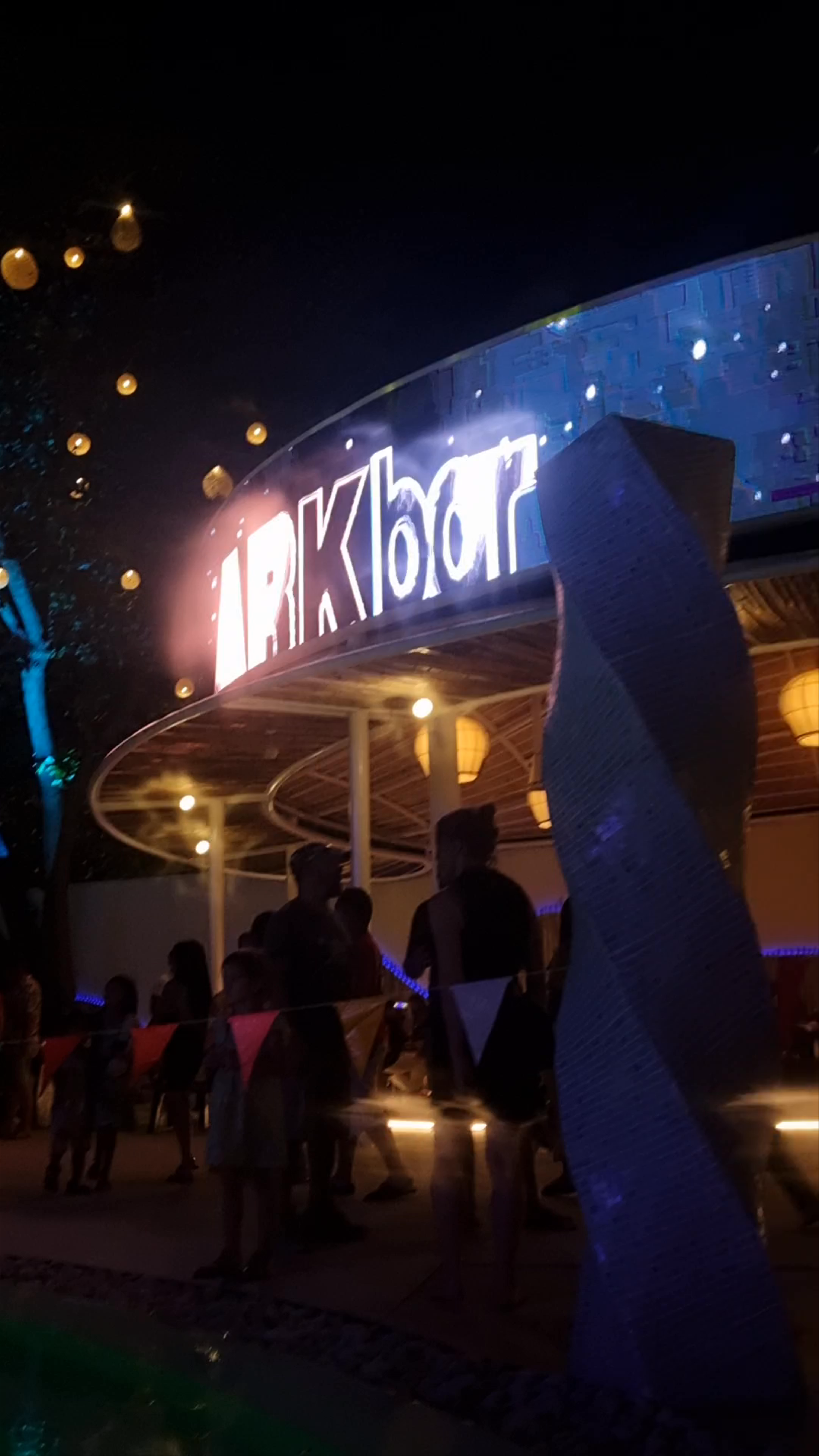 ARKbar Beach Club