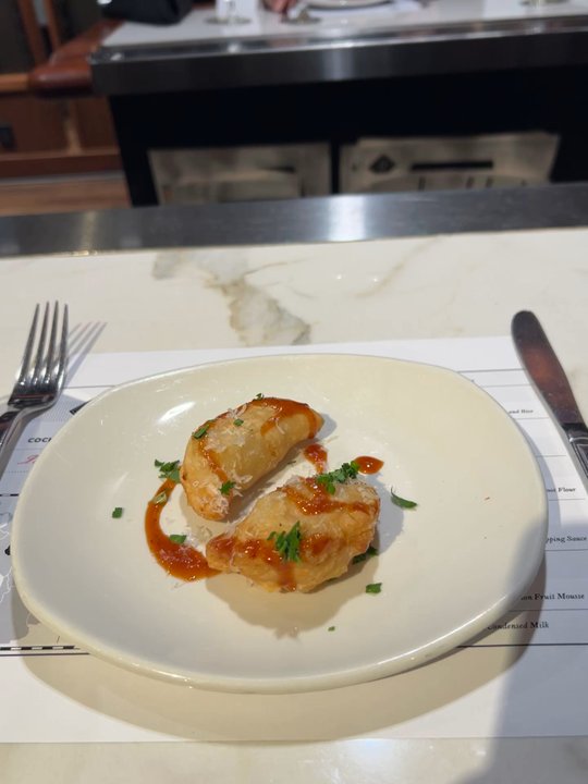 Stem Wine Bar - Pastel de queijo - New American Near Me - Marietta, Georgia