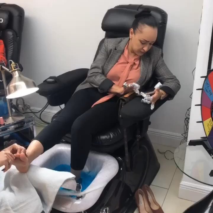 Art Cuban Nails - Un dia de trabajo - Nail Salons Near Me - Miami, Florida