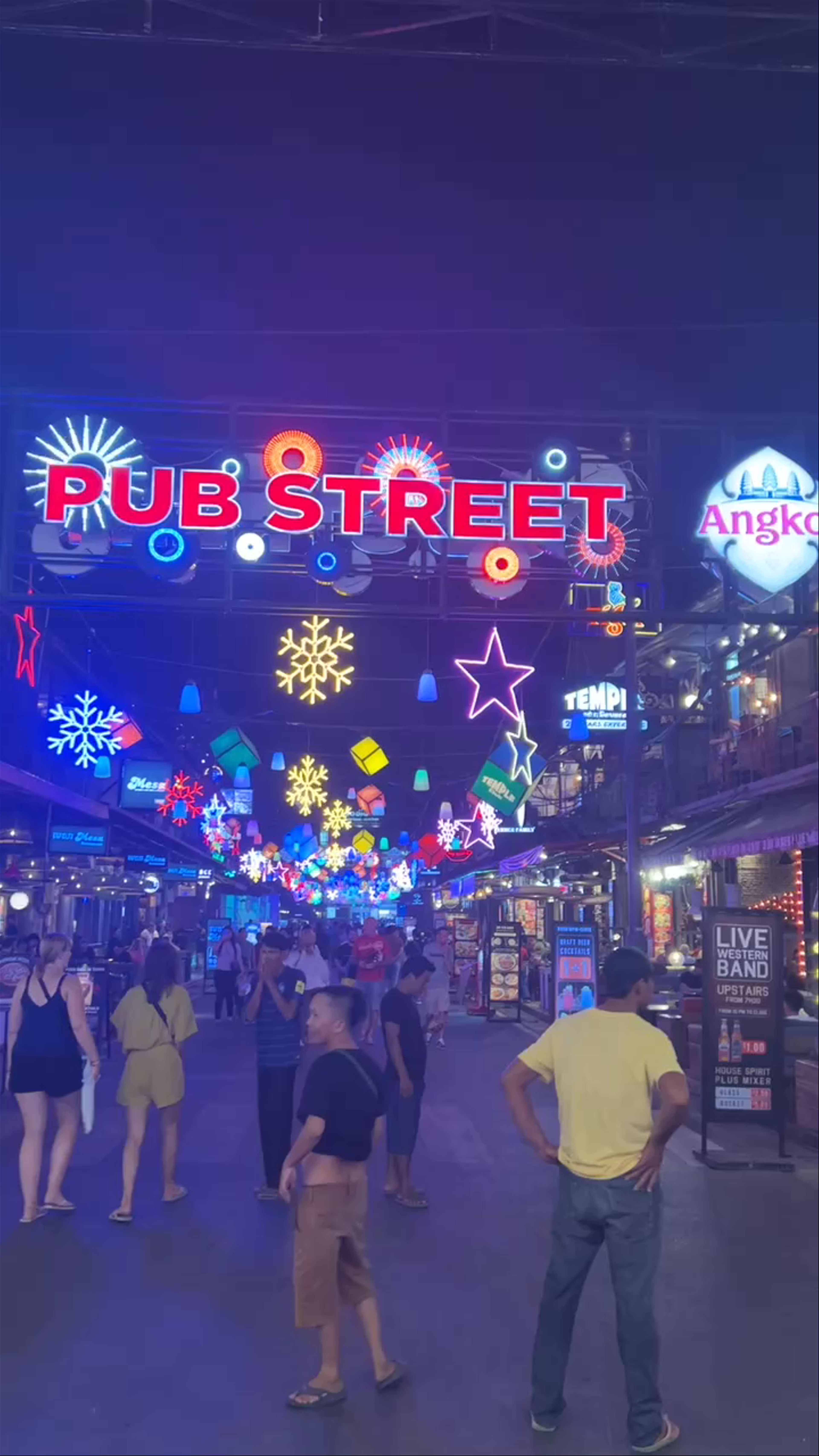 Pub Street