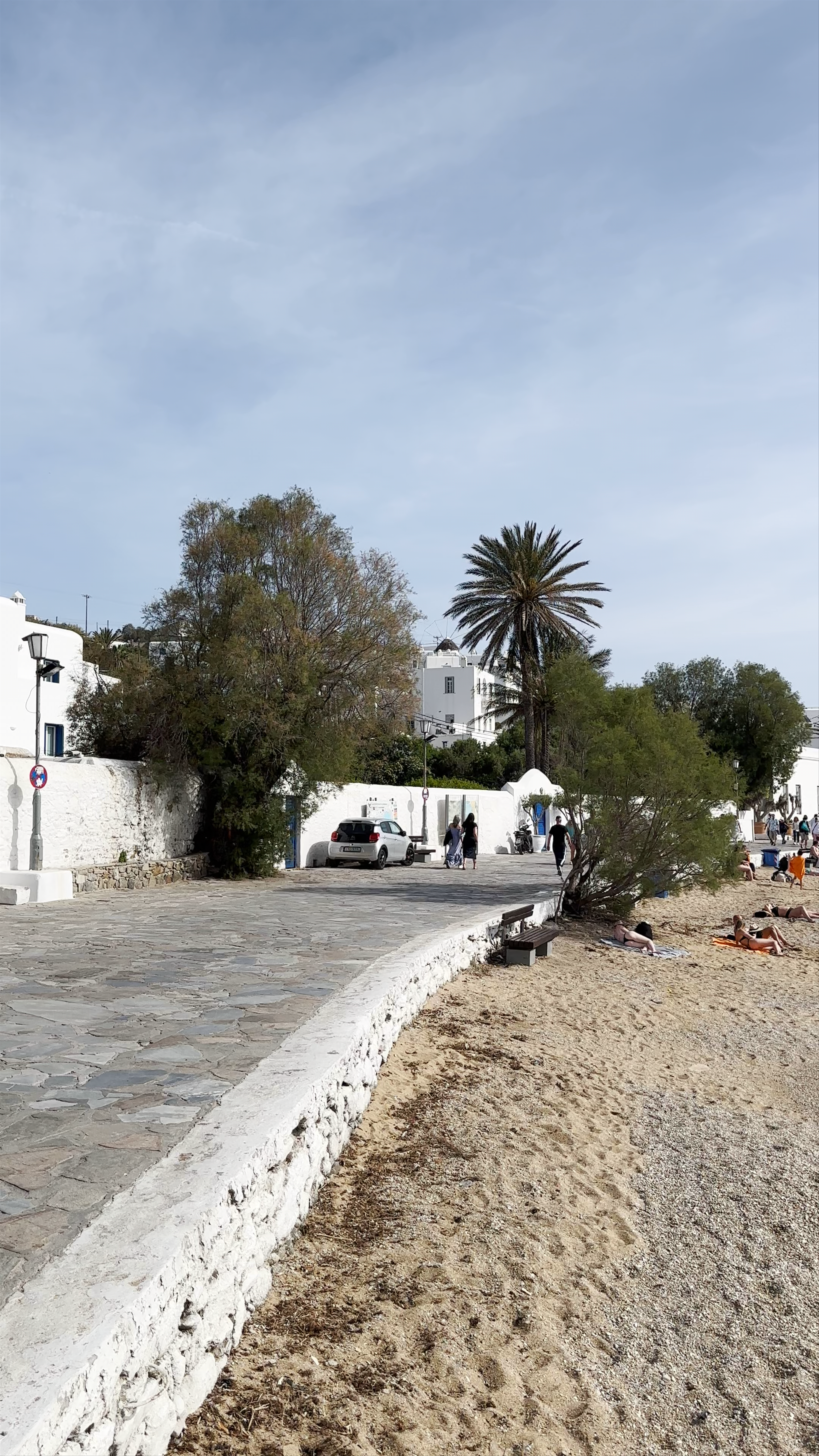 Παραλία Χώρας Μυκόνου: Serene Beach Life in Mykonos Town