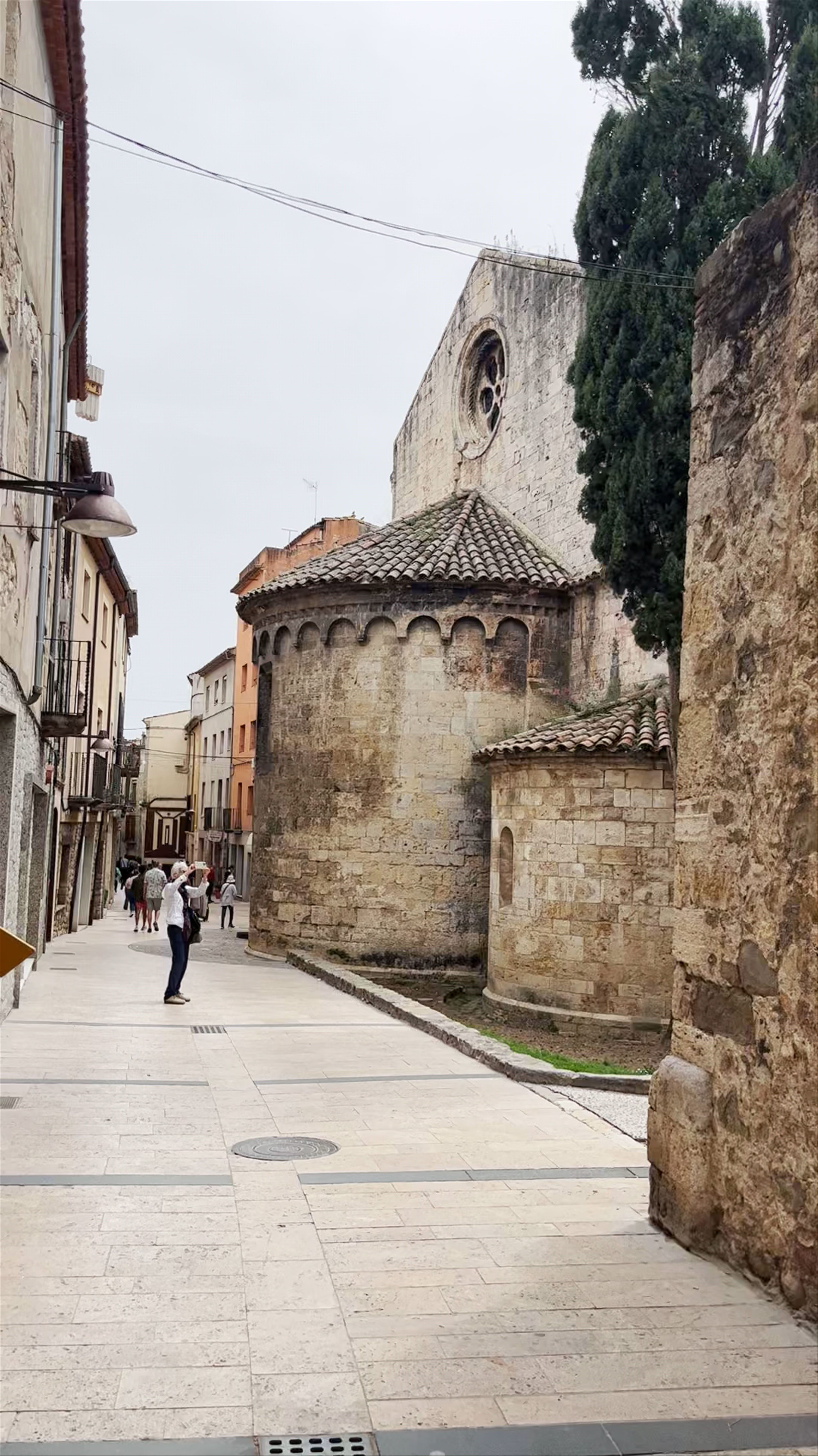 Monasterio de San Pedro de Besalú