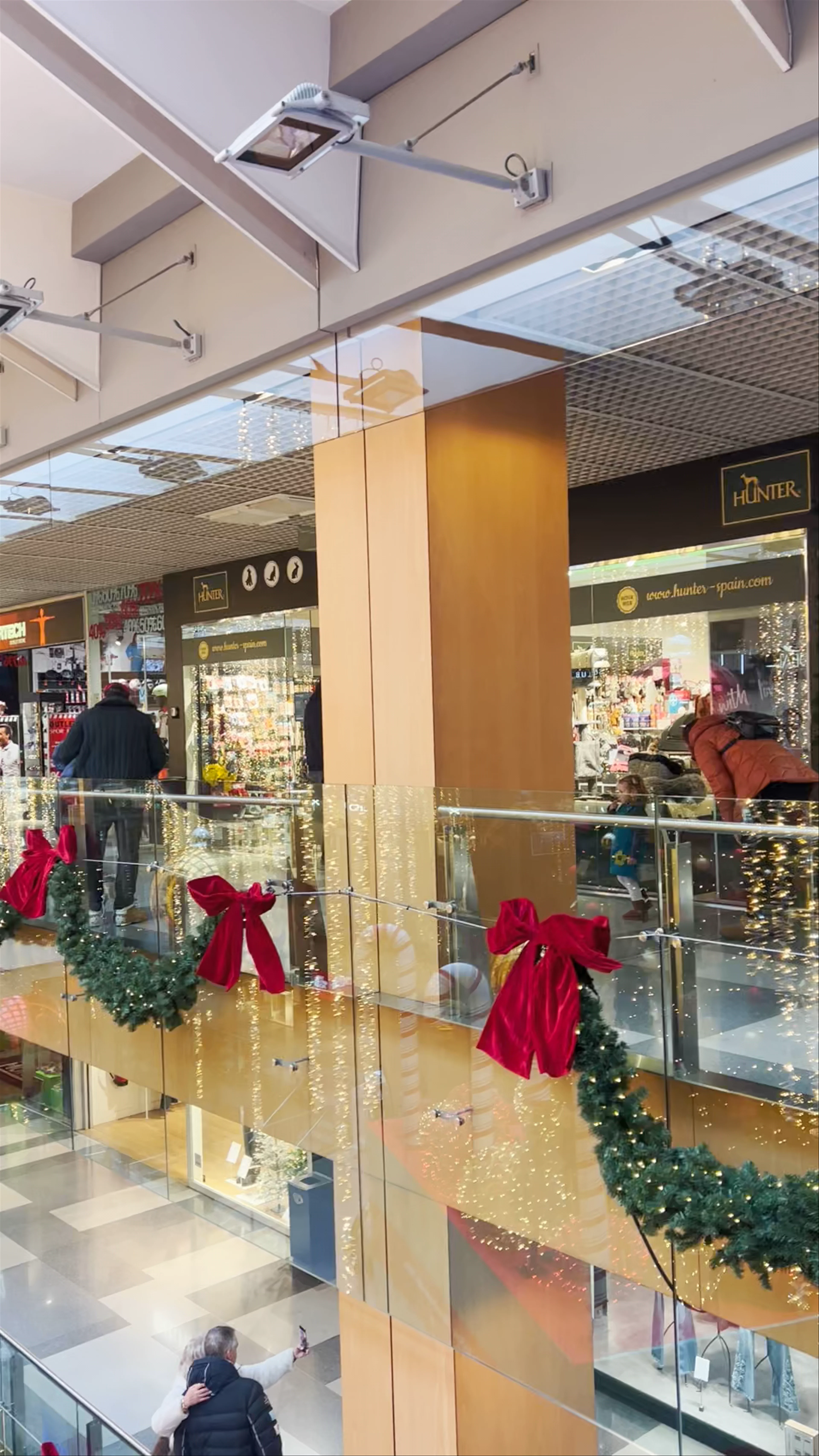 Centro Comercial Illa Carlemany