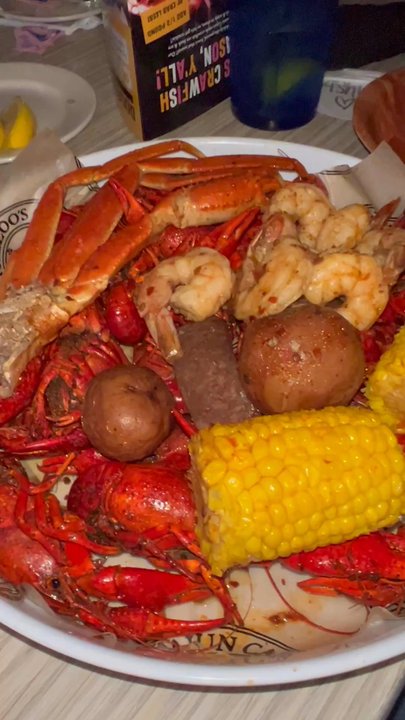 Razzoo's Cajun Cafe - Seafood Near Me - Oklahoma City, Oklahoma