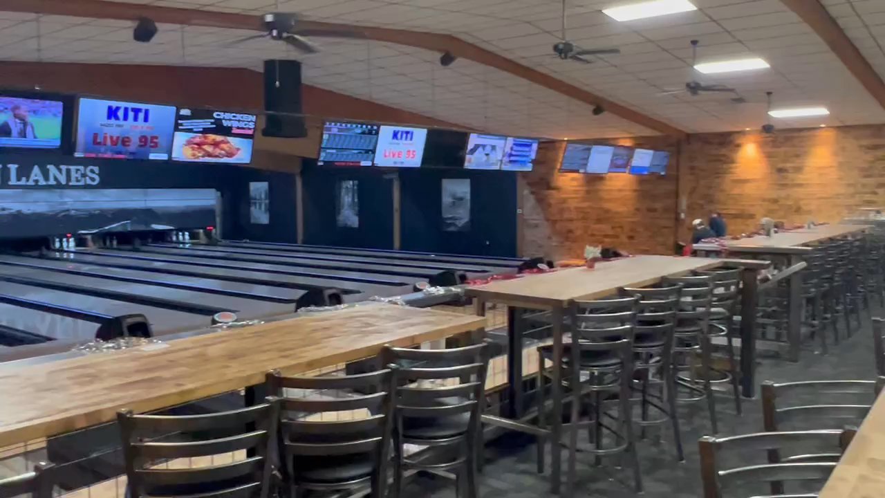 Mill Town Smokehouse - Video of the place. Very nice - Bowling Near Me - Morton, Washington