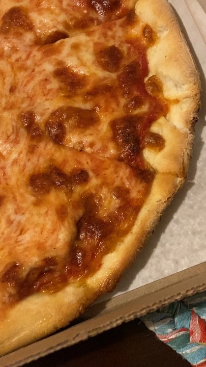 Artans Pizza - Pizza Near Me - Shelton, Connecticut