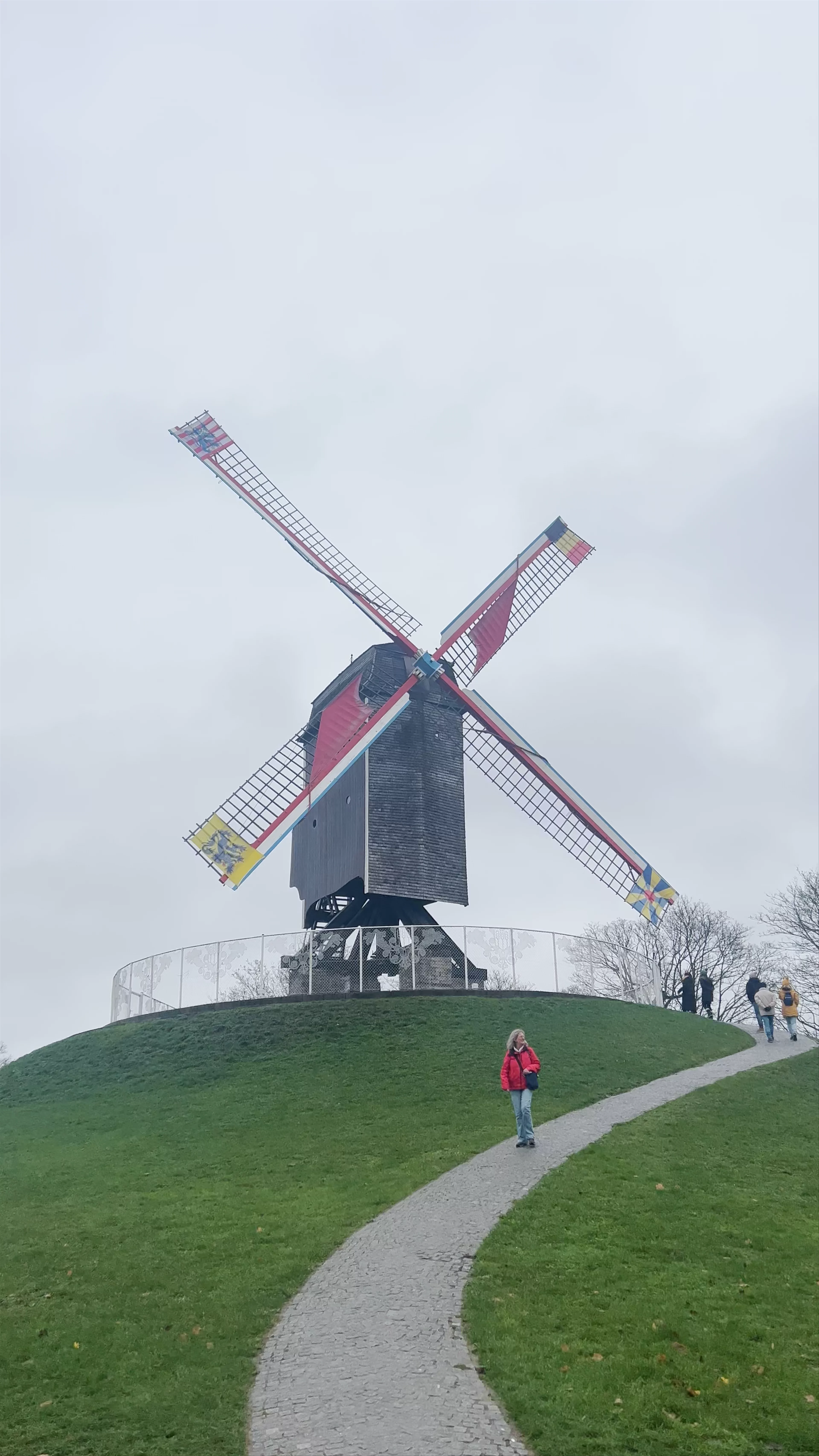 Sint-Janshuismolen, Kruisvest