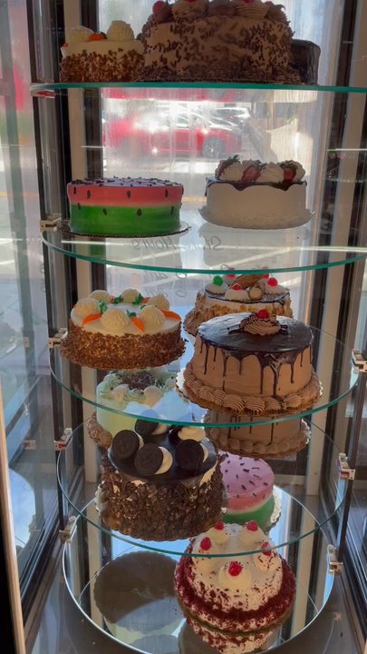 DeFilippis Bakery J & V - Cakes!! - Bakeries Near Me - Middletown, New York