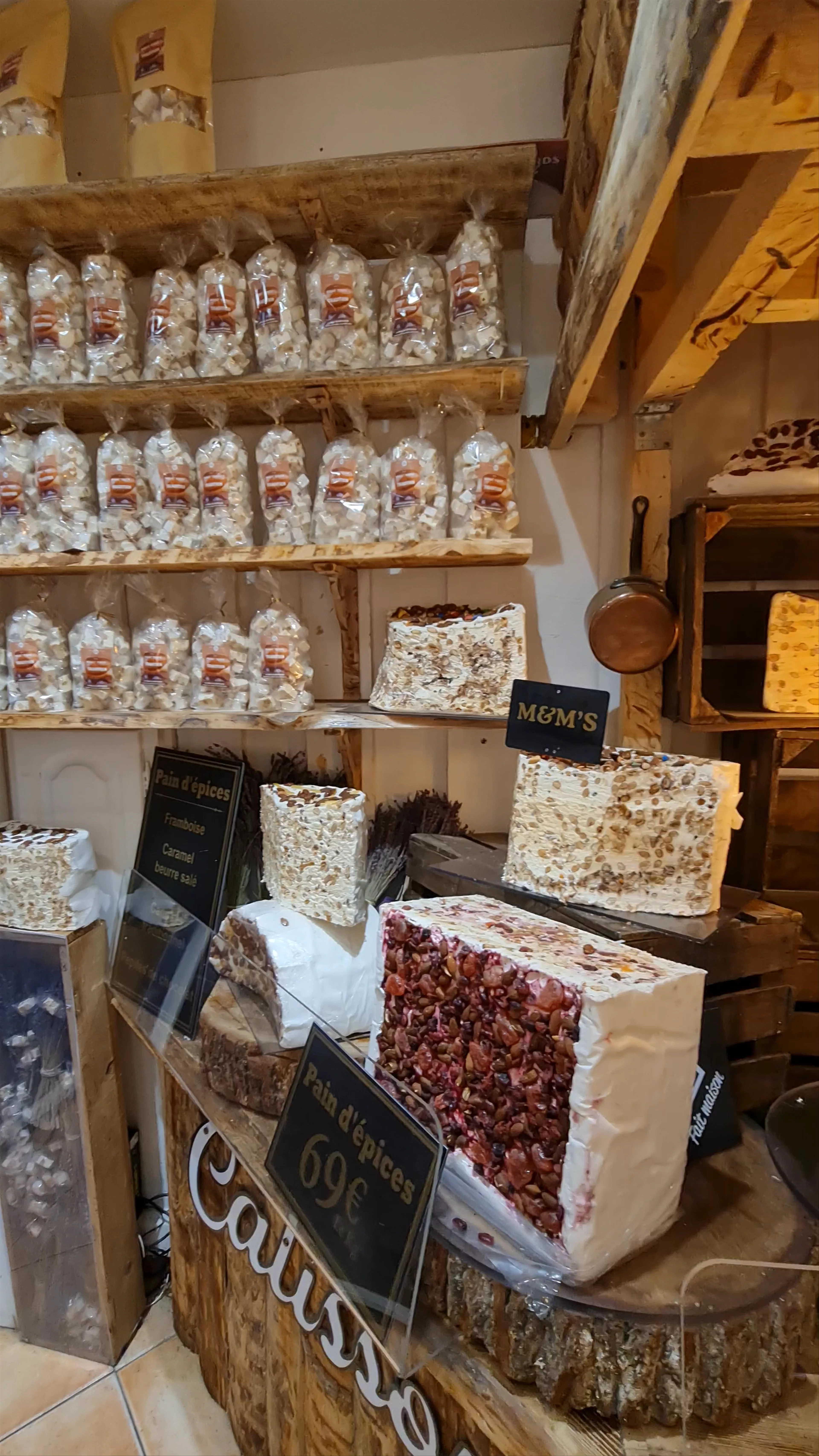 La Maison Confiseur Nougatier, Rue de la Boucherie