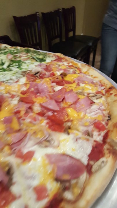 Pizza On Tap - Pesto! Half house - Pizza Near Me - Vista, California