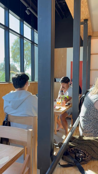Mandarin 2 - Coffee & Tea Near Me - Pasadena, California