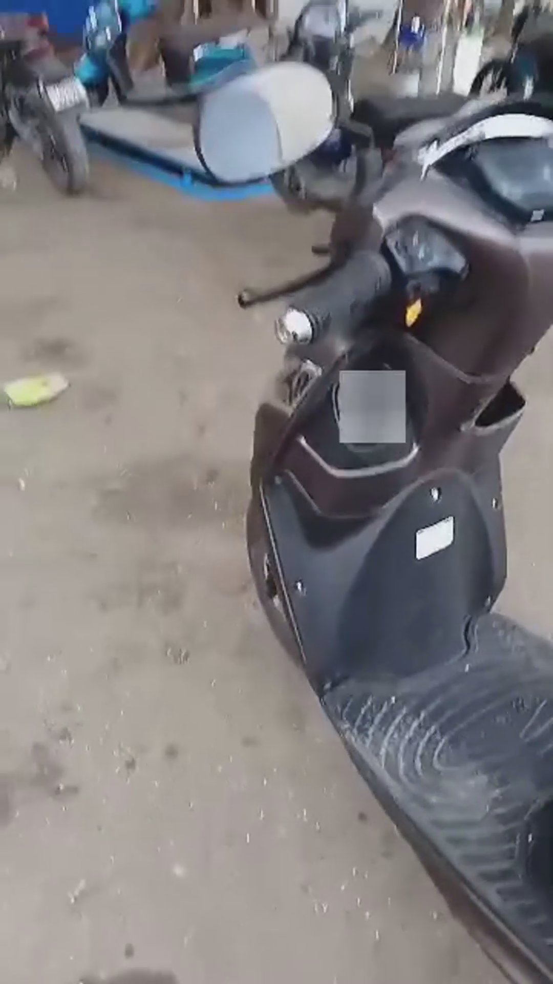 Walk-around video thumbnail