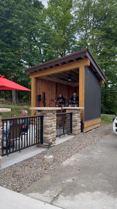 The Bears Den Steakhouse - Steakhouses Near Me - Cambridge, Ohio