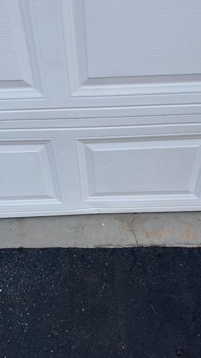 Meathead Movers - Evidence of damage to the building - Movers Near Me - Camarillo, California