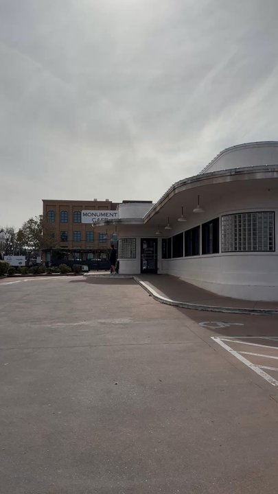 Monument Cafe - 360 view - Breakfast & Brunch Near Me - Georgetown, Texas