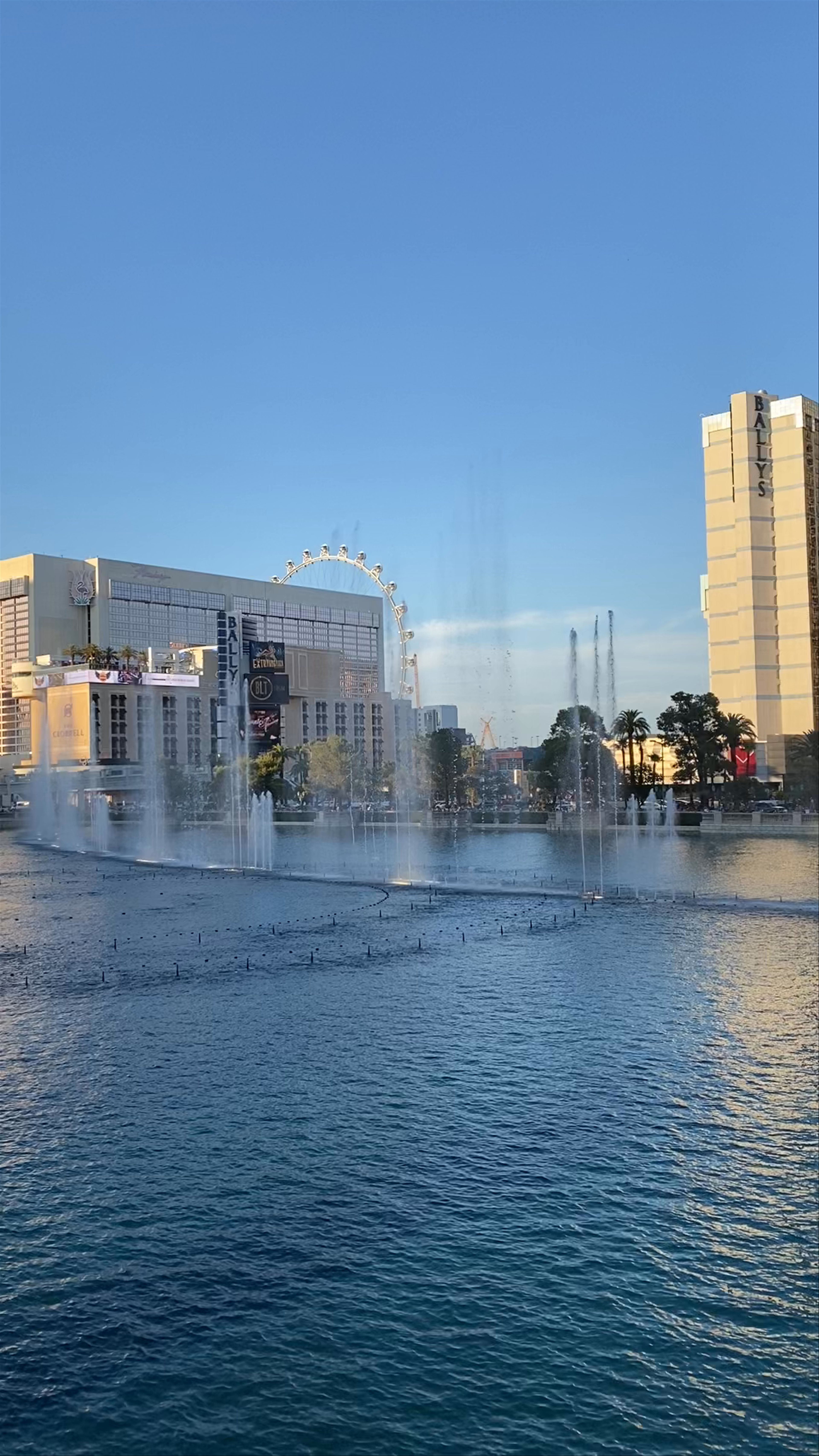 Bellagio Fountains Spectacle at Sunset, Las Vegas