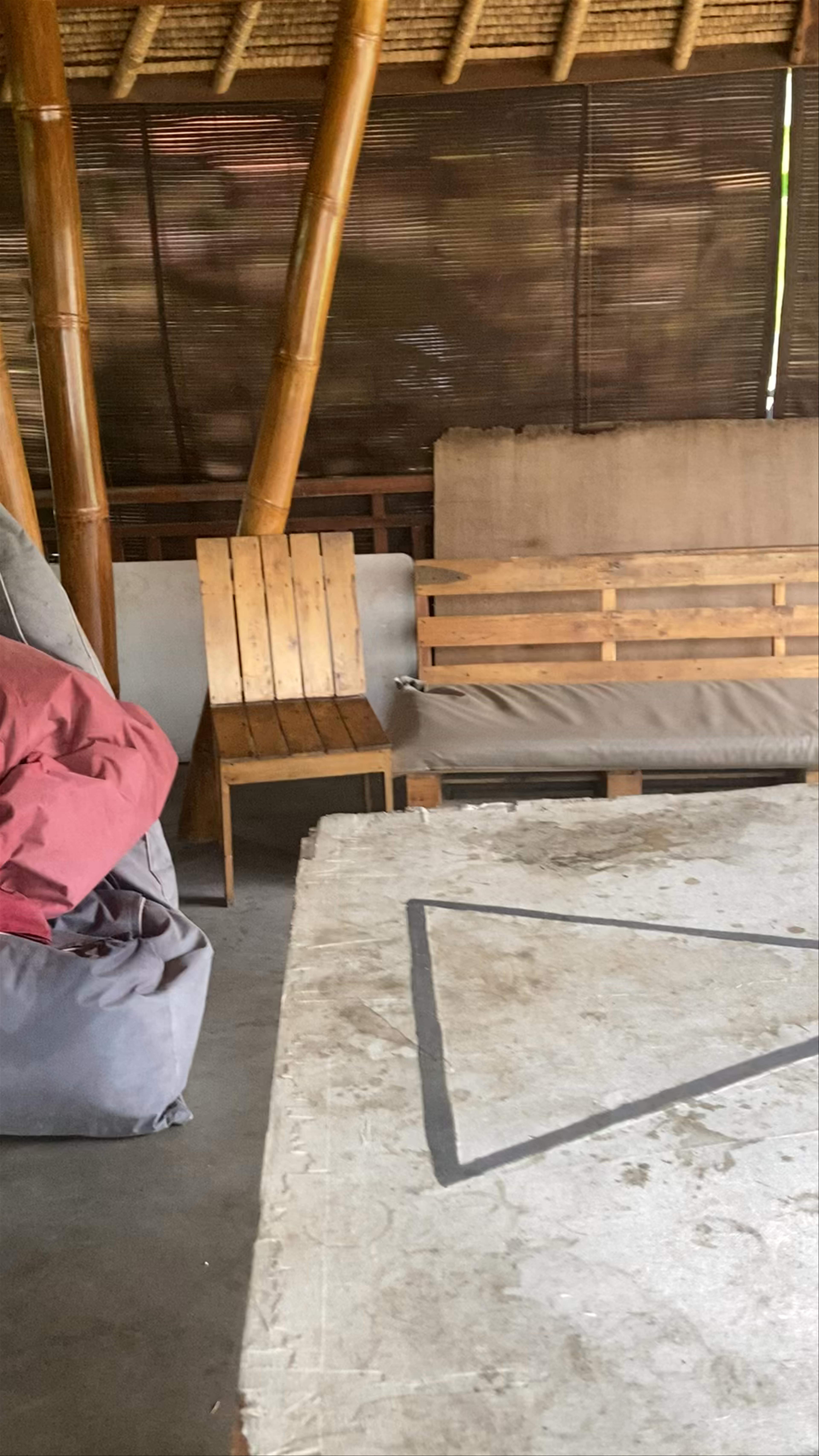 Relaxed Community Vibes at Castaway Hostel, Canggu, Bali