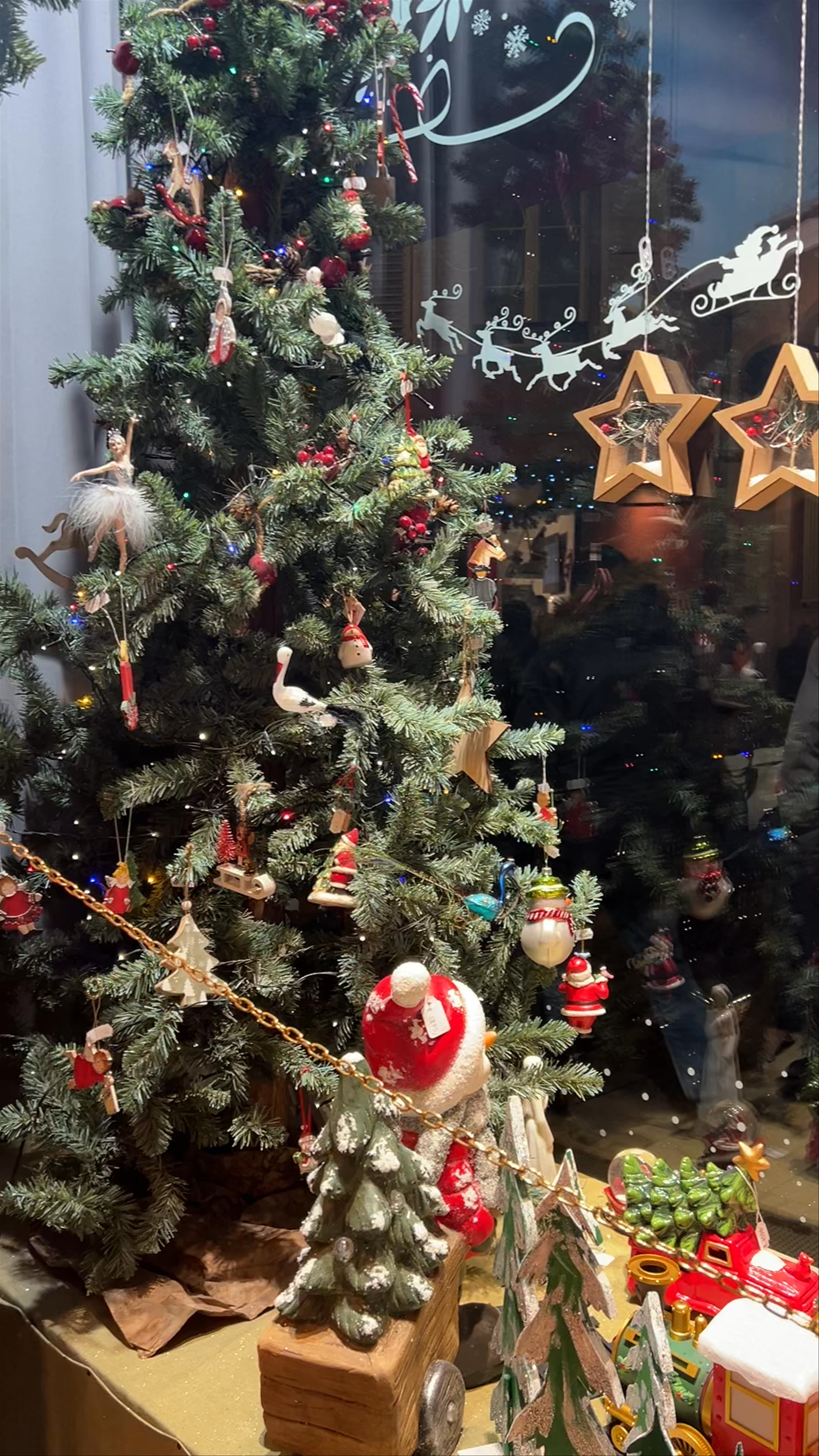 Christmas in Alsace: Festive Magic on Rue des Dentelles, Strasbourg