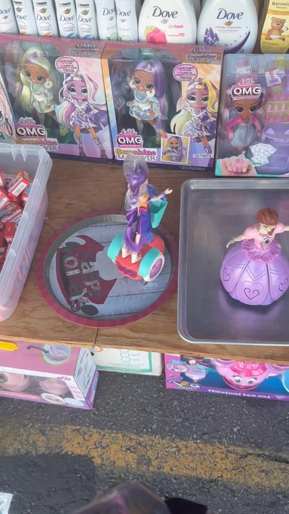 The Roadium - Flea Markets Near Me - Torrance, California