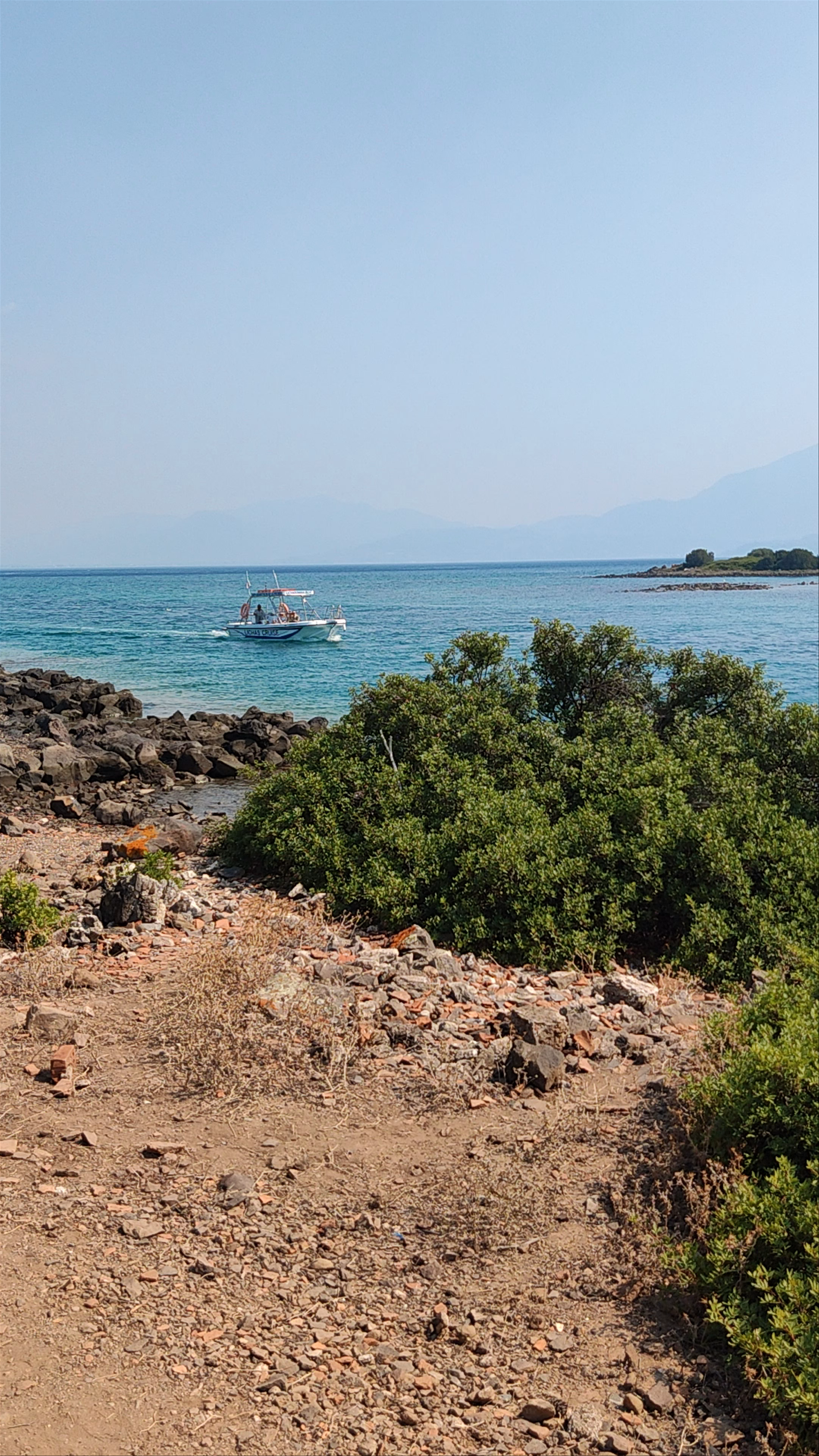 Lichadonissia Beach Bar