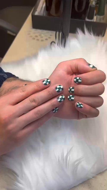 Plie Nail Studio - Nail Salons Near Me - Manhattan, New York