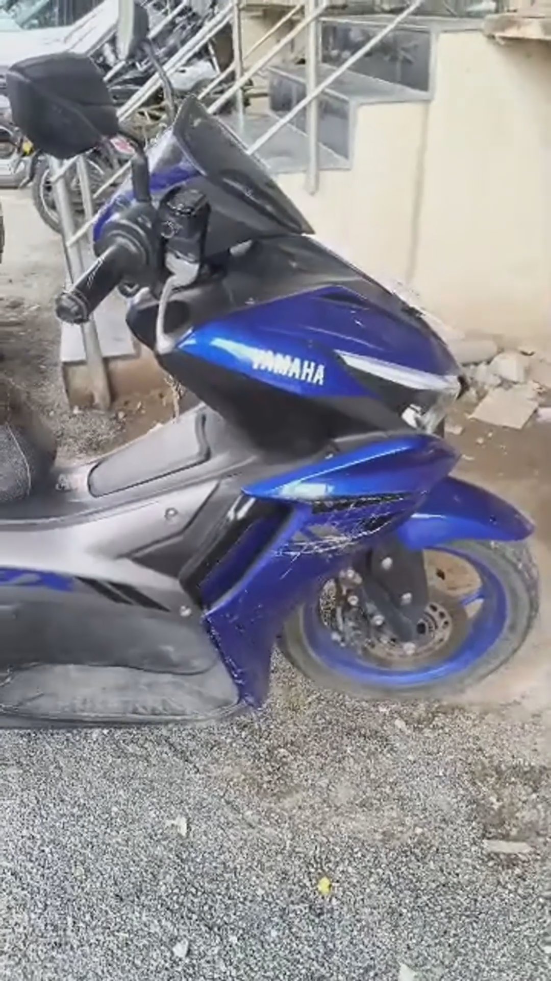 Walk-around video thumbnail