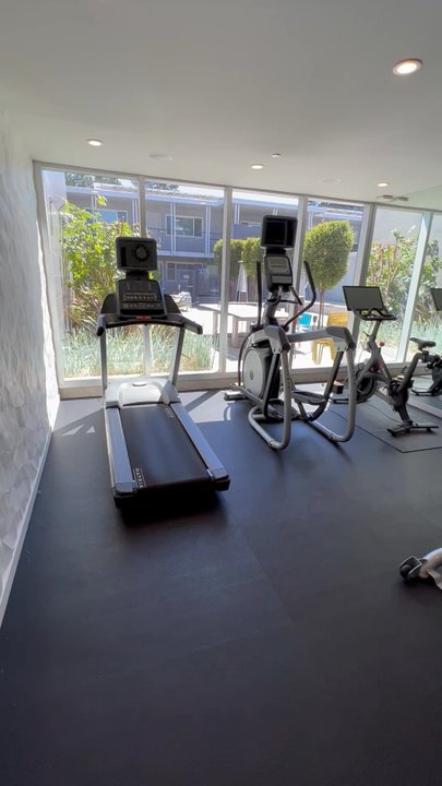 Video thumbnail 2 more videos