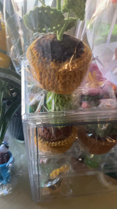 HaiCha - lil crocheted trinkets! - Bubble Tea Near Me - Pasadena, California