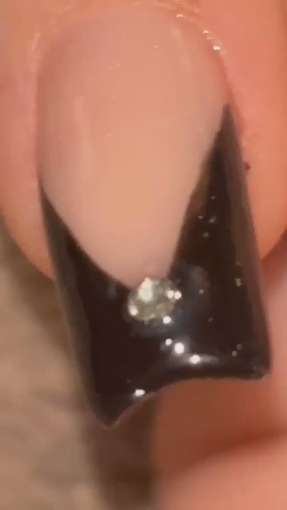 Vanity Nails Lounge - Look at that glue !!!! Bubbles ! Outline ! I want my money back ! Don't come here - Nail Salons Near Me - San Antonio, Texas