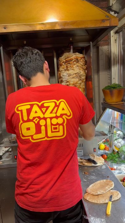 Taza Sandwich - Cuttin up the protein for my schwarma - Fast Food Near Me - London, XGL