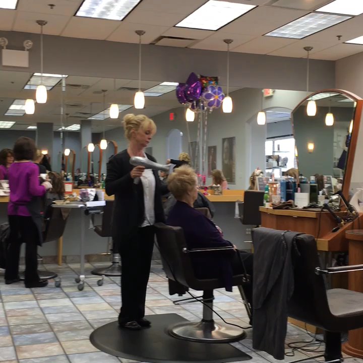 Salon Lorrene - Busy busy busy on Saturday! - Massage Near Me - Palatine, Illinois