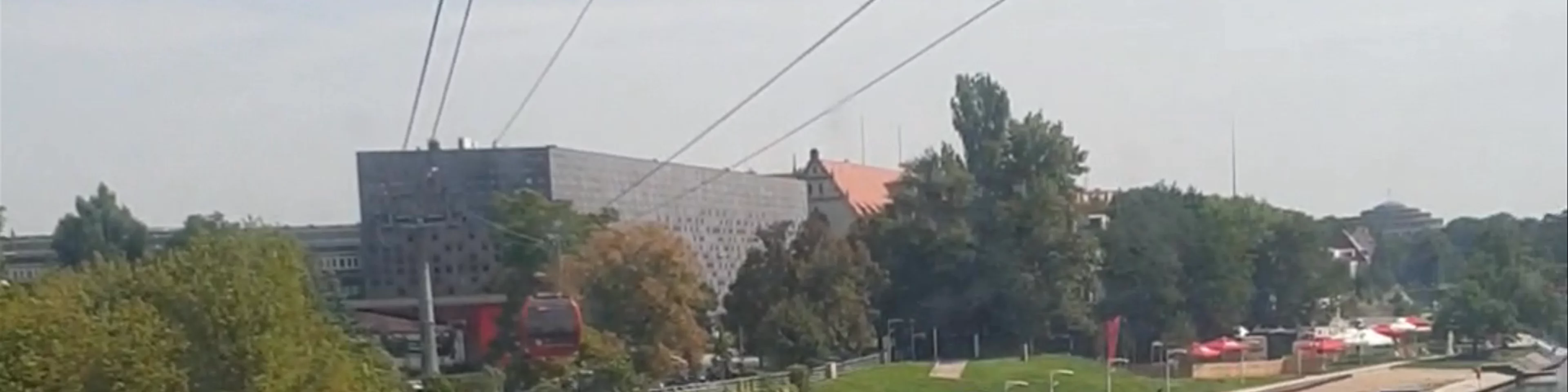 Polinka cable car station - Na Grobli campus