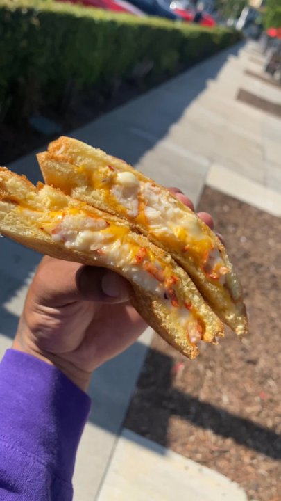 Yero's Lobster - Lobster Grilled Cheese!  Cheesy Lobster Roll - Food Trucks Near Me - Burbank, California